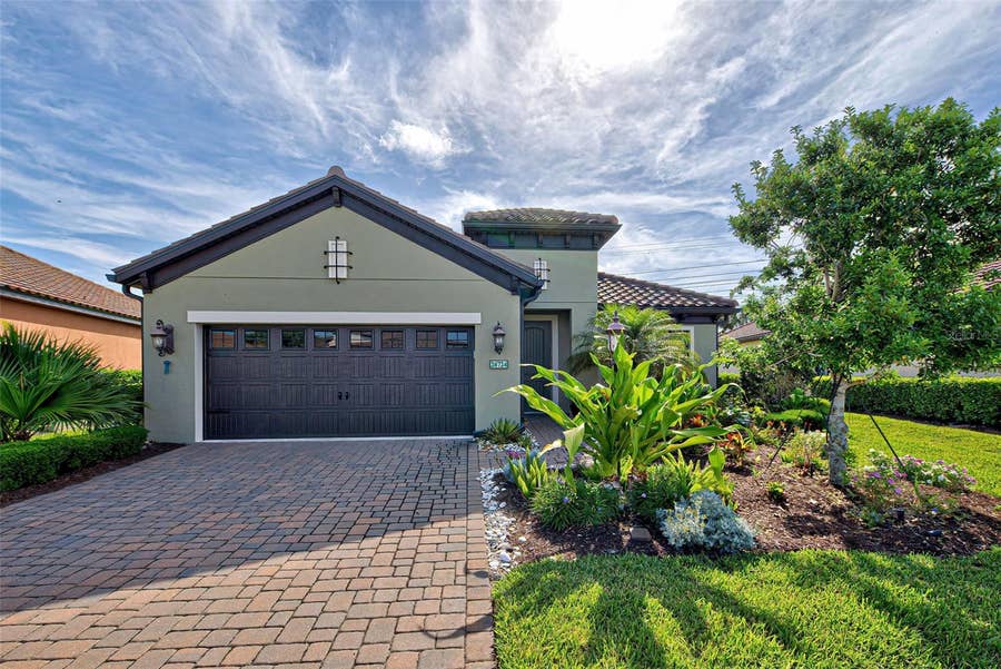 Property photo for 26724 WEISKOPF DRIVE, Englewood, FL