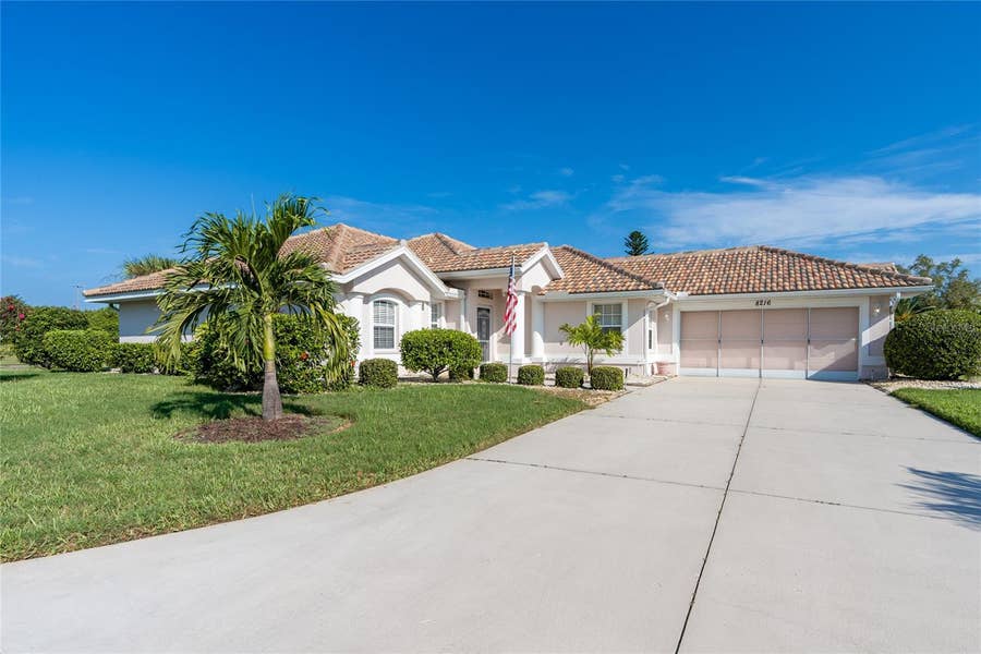 Property photo for 8216 PARKSIDE DRIVE, Englewood, FL