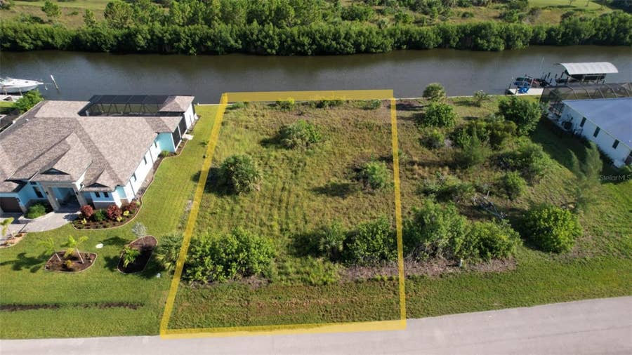 Property photo for 15076 LEIPZIG CIRCLE, Port Charlotte, FL