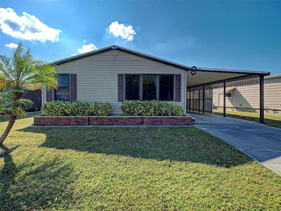 Property photo for 137 N FIJI CIRCLE, Englewood, FL