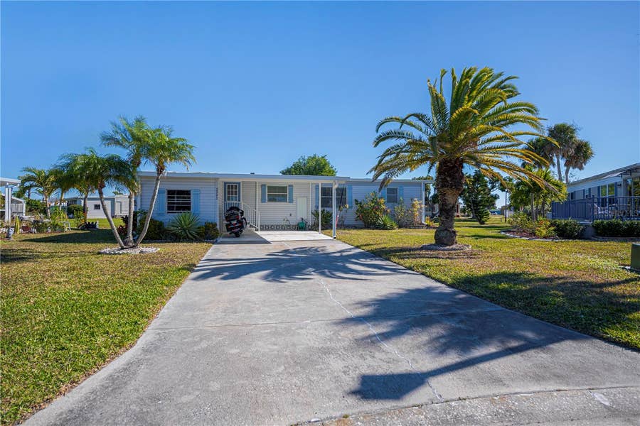 Property photo for 3303 BLUE JAY LANE, Englewood, FL