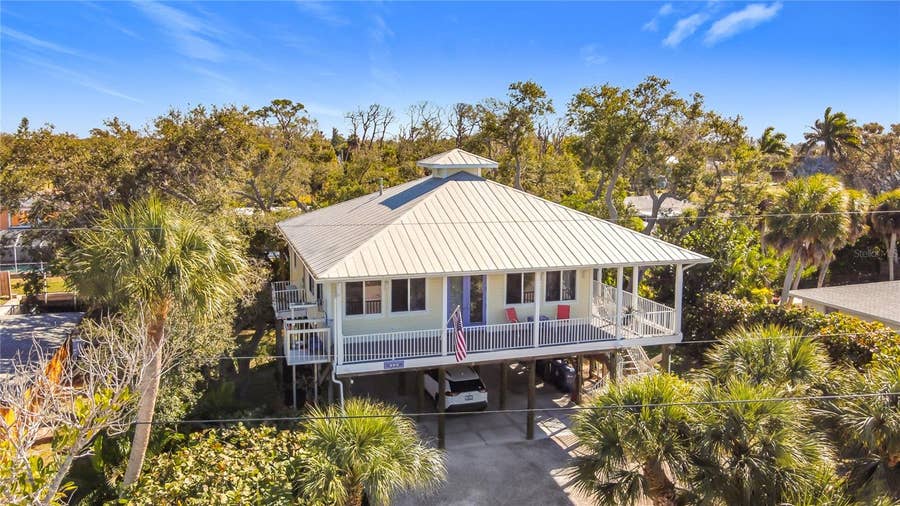 Property photo for 211 WINSON AVENUE, Englewood, FL