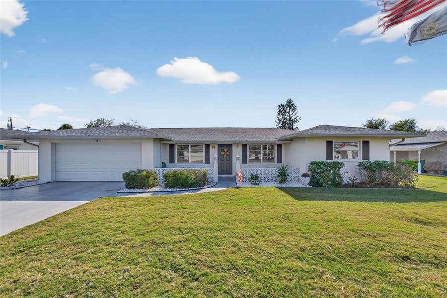 Property photo for 1735 LORALIN DRIVE, Englewood, FL