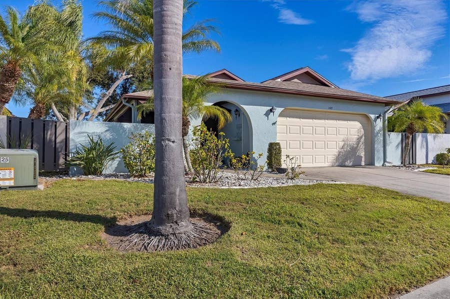Property photo for 687 LINDEN DRIVE, Englewood, FL