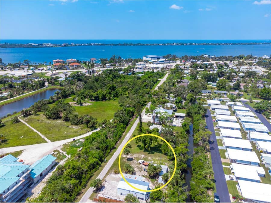 Property photo for 240 RIVERVIEW AVENUE, Englewood, FL