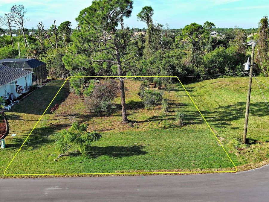 Property photo for 43 TEE VIEW ROAD, Rotonda West, FL