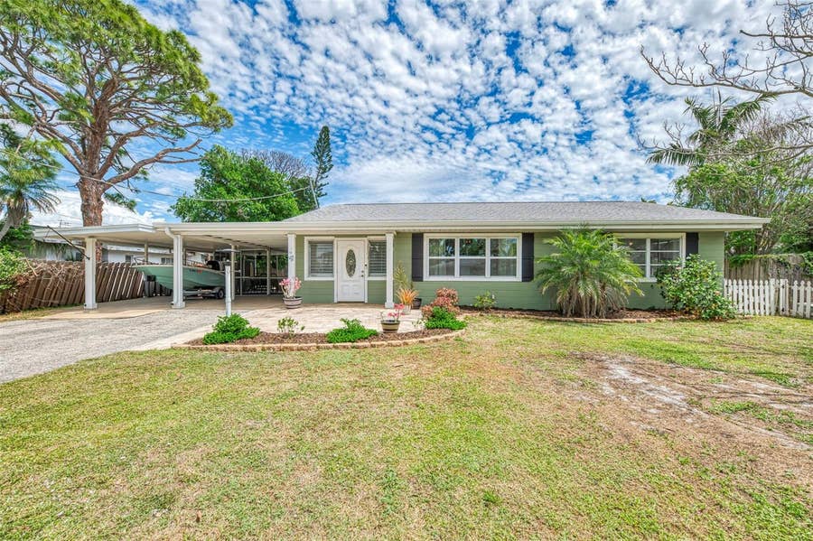 Property photo for 71 WINSON AVENUE, Englewood, FL
