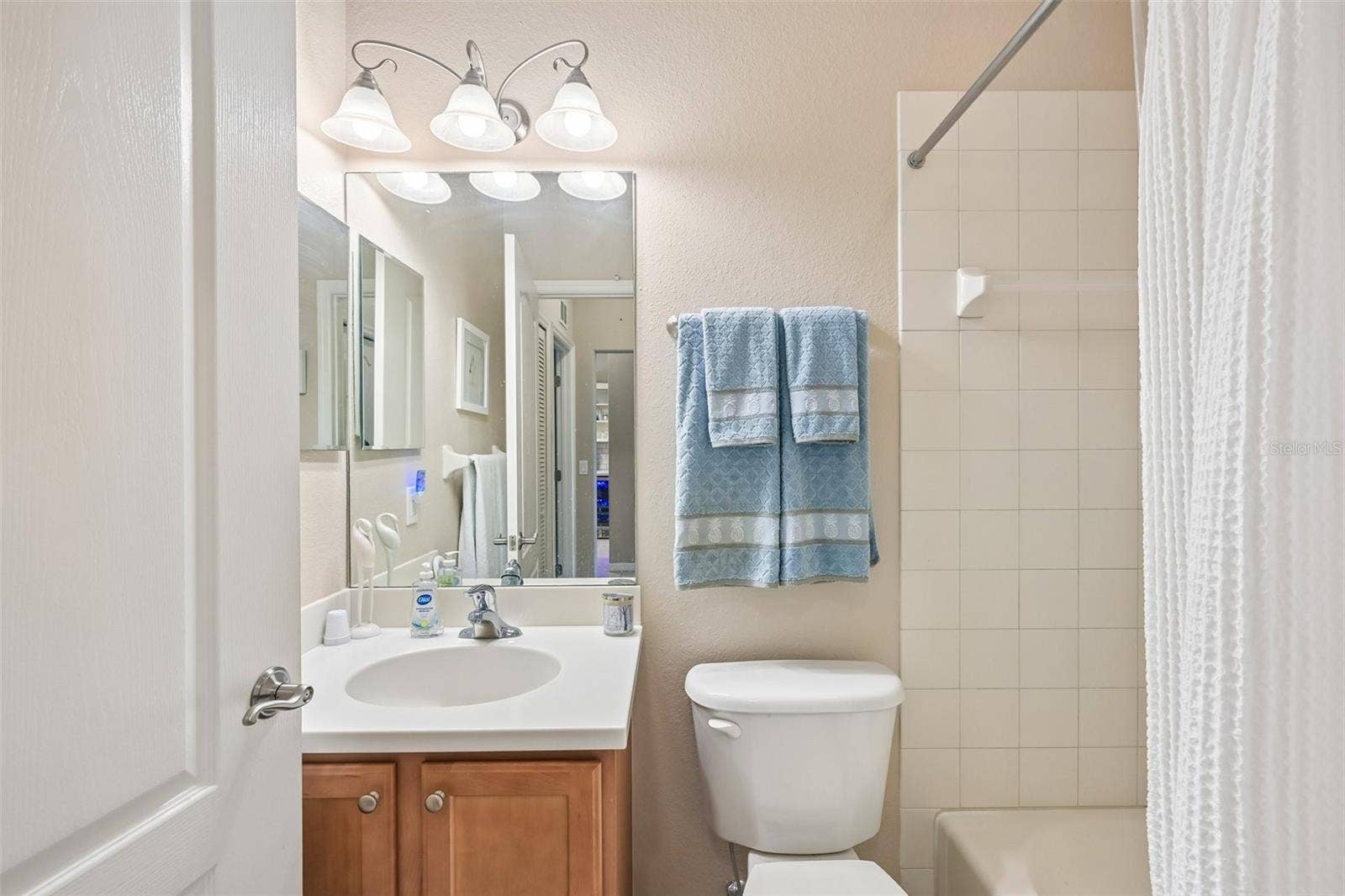 1003 FAIRWAYCOVE LANE, #201, Bradenton, FL 34212 1003 FAIRWAYCOVE LANE, #201, Bradenton, FL 34212