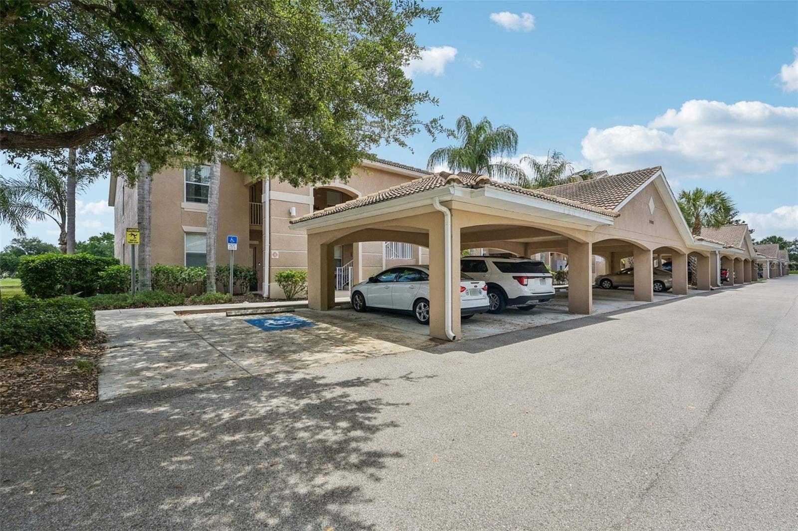 1003 FAIRWAYCOVE LANE, #201, Bradenton, FL 34212 1003 FAIRWAYCOVE LANE, #201, Bradenton, FL 34212