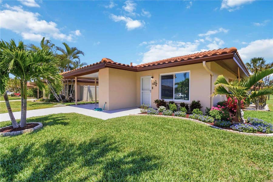 Property photo for 3303 CAMBRIDGE AVENUE, Bradenton, FL