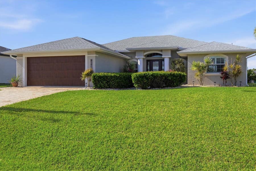 Property photo for 15738 APPLEWHITE CIRCLE, Port Charlotte, FL