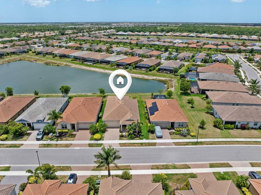 Property photo for 20389 MINUET PLACE, Venice, FL