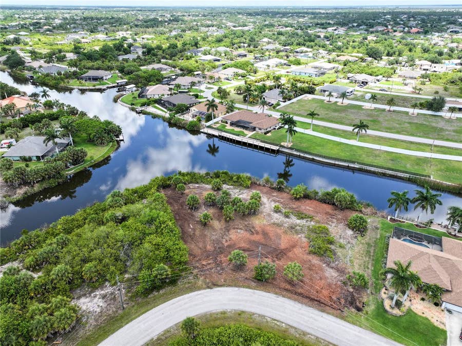 Property photo for 14235 FRUITPORT CIRCLE, Port Charlotte, FL