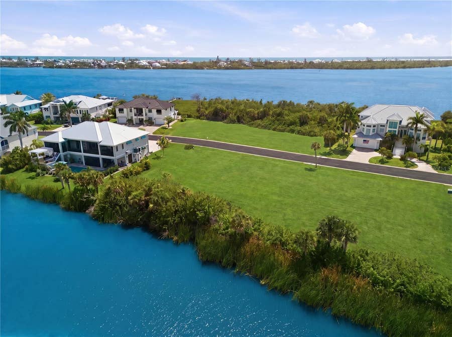 Property photo for 10000 EAGLE PRESERVE DRIVE, Englewood, FL