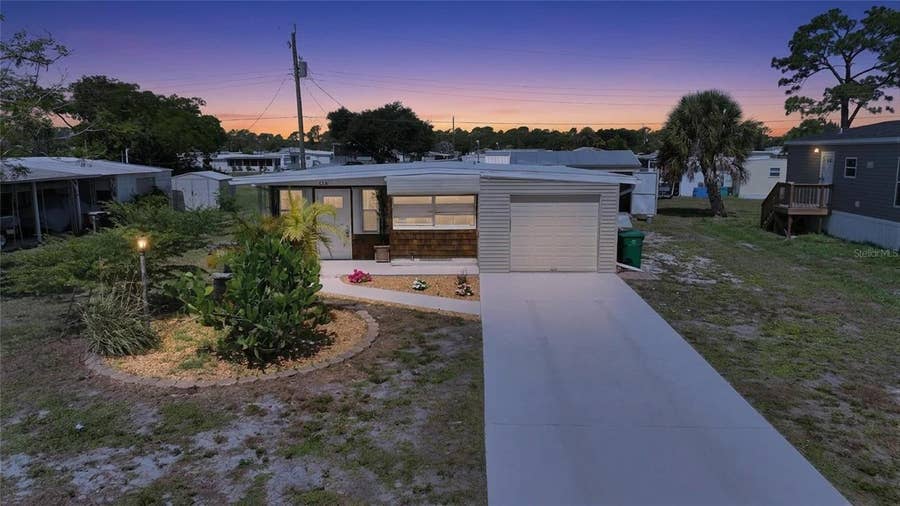 Property photo for 658 VIA CALA, Englewood, FL