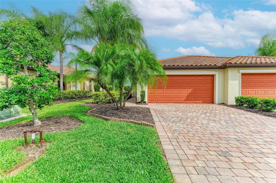 Property photo for 6623 CANDLESTICK DRIVE, Bradenton, FL