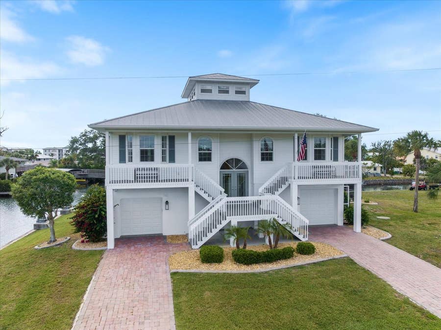 Property photo for 9181 LAKE DRIVE, Englewood, FL
