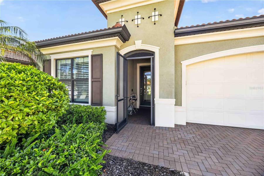 Property photo for 24232 GALLBERRY DRIVE, Venice, FL
