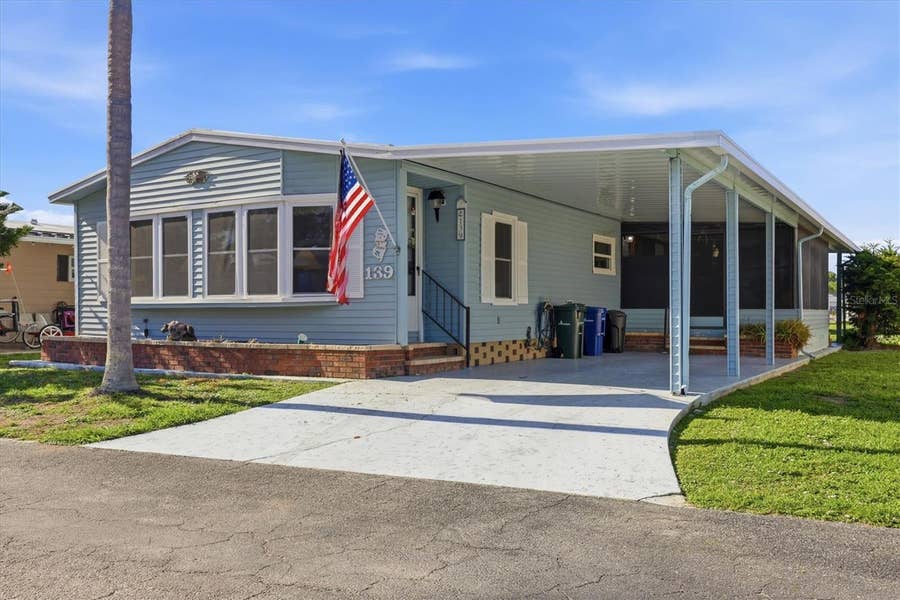 Property photo for 139 N FIJI CIRCLE, Englewood, FL
