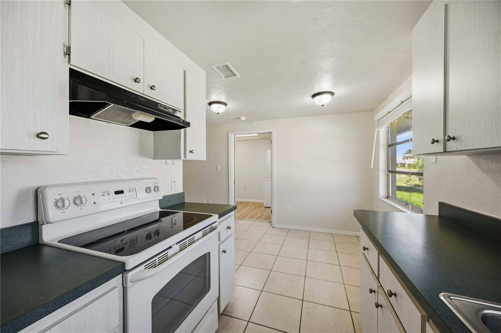 20 W COWLES STREET, Englewood, FL 34223