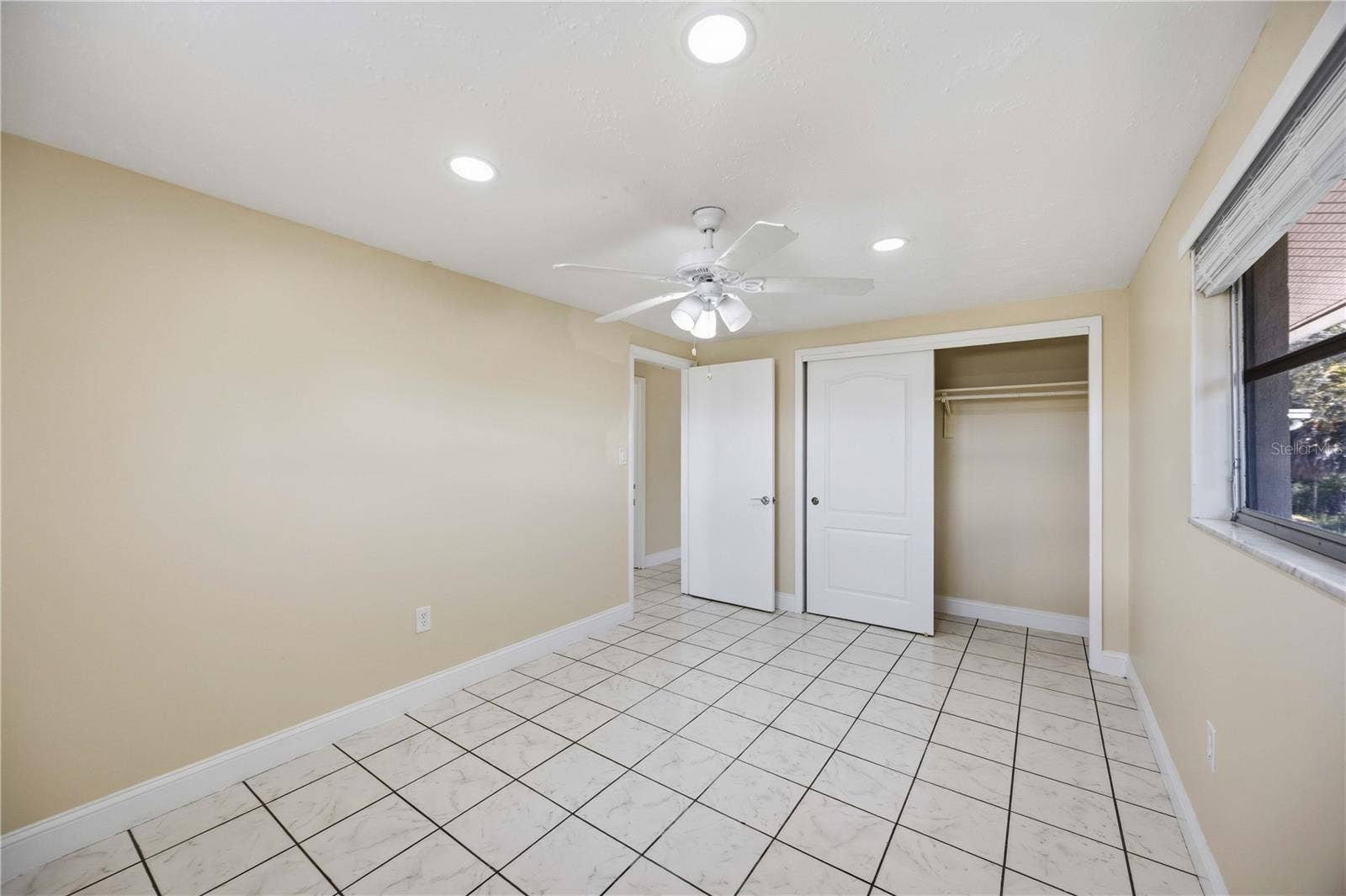 20 W COWLES STREET, Englewood, FL 34223
