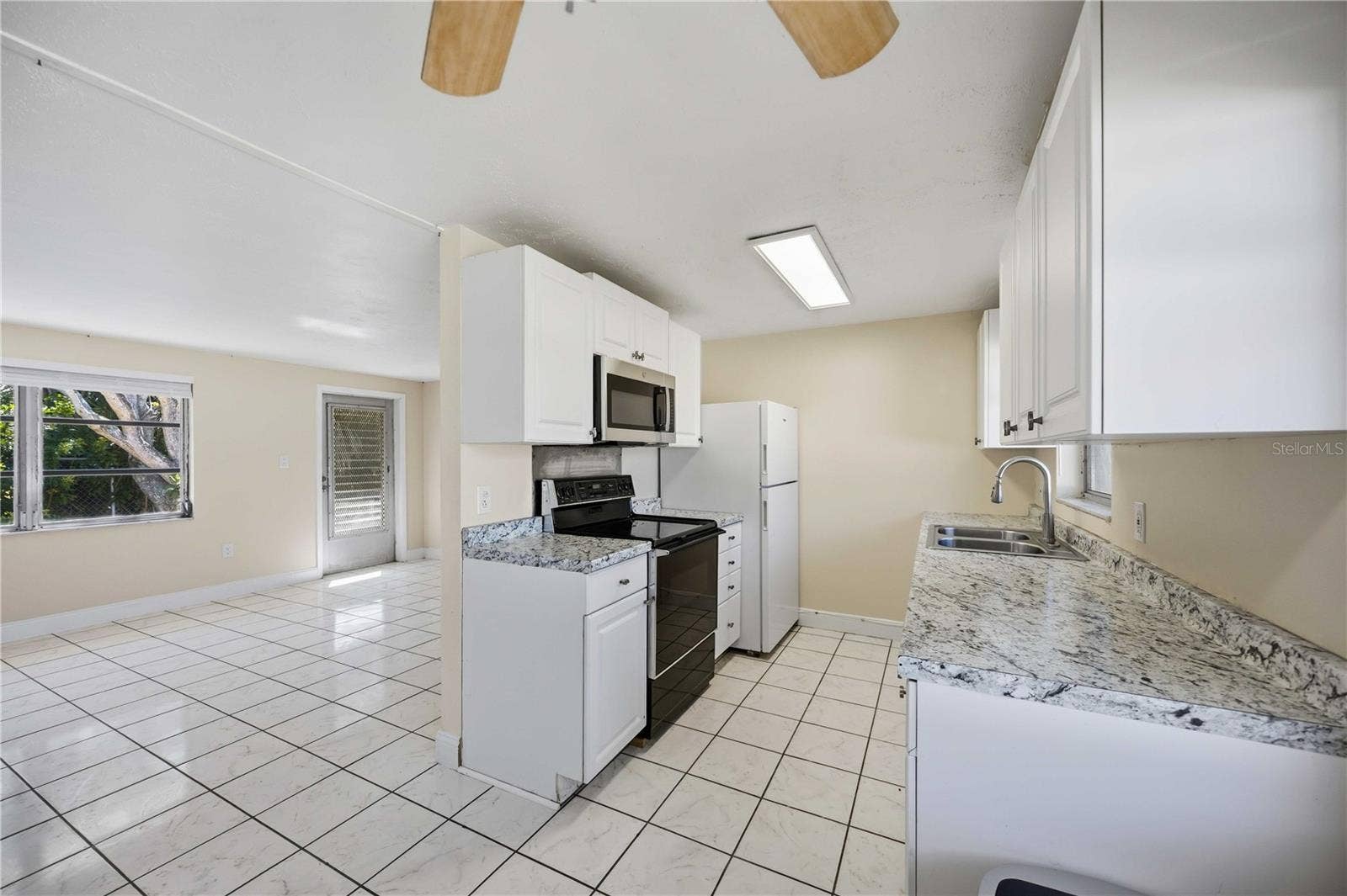 20 W COWLES STREET, Englewood, FL 34223