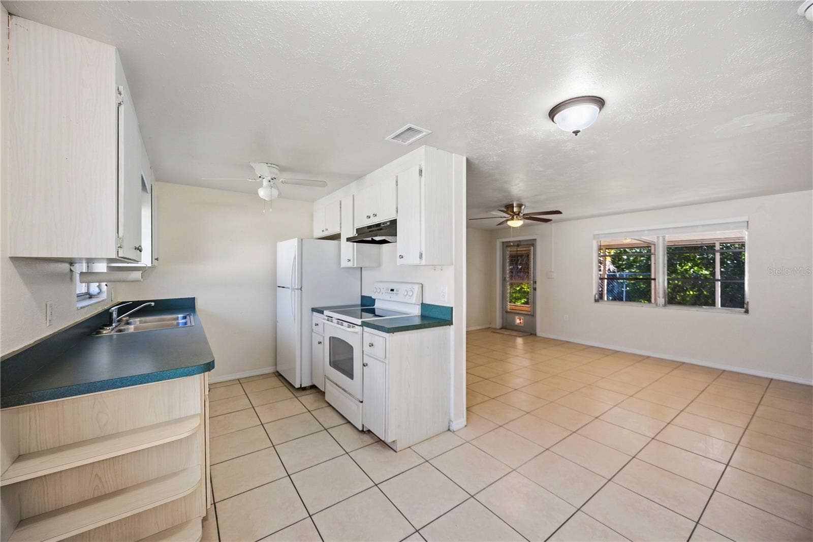 20 W COWLES STREET, Englewood, FL 34223