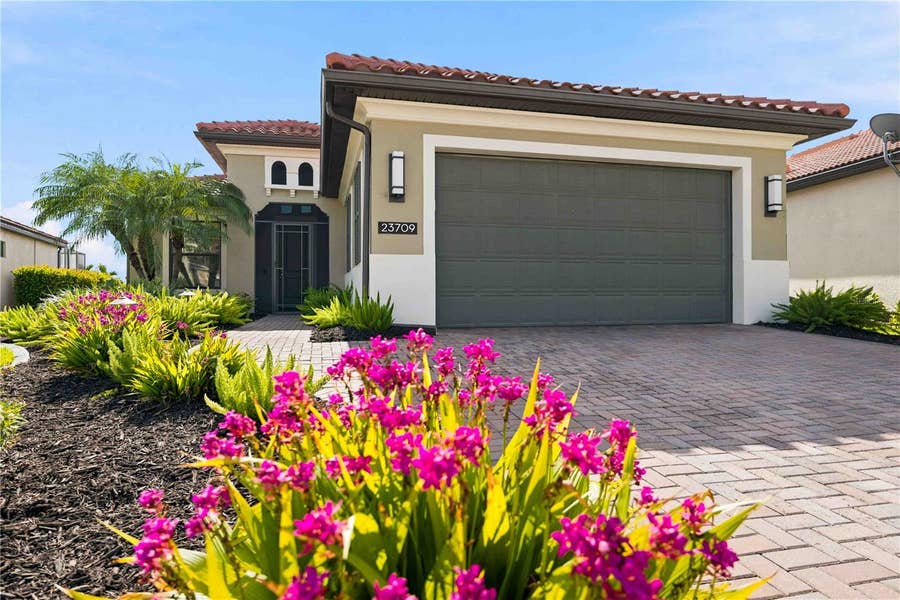 Property photo for 23709 WAVERLY CIRCLE, Venice, FL