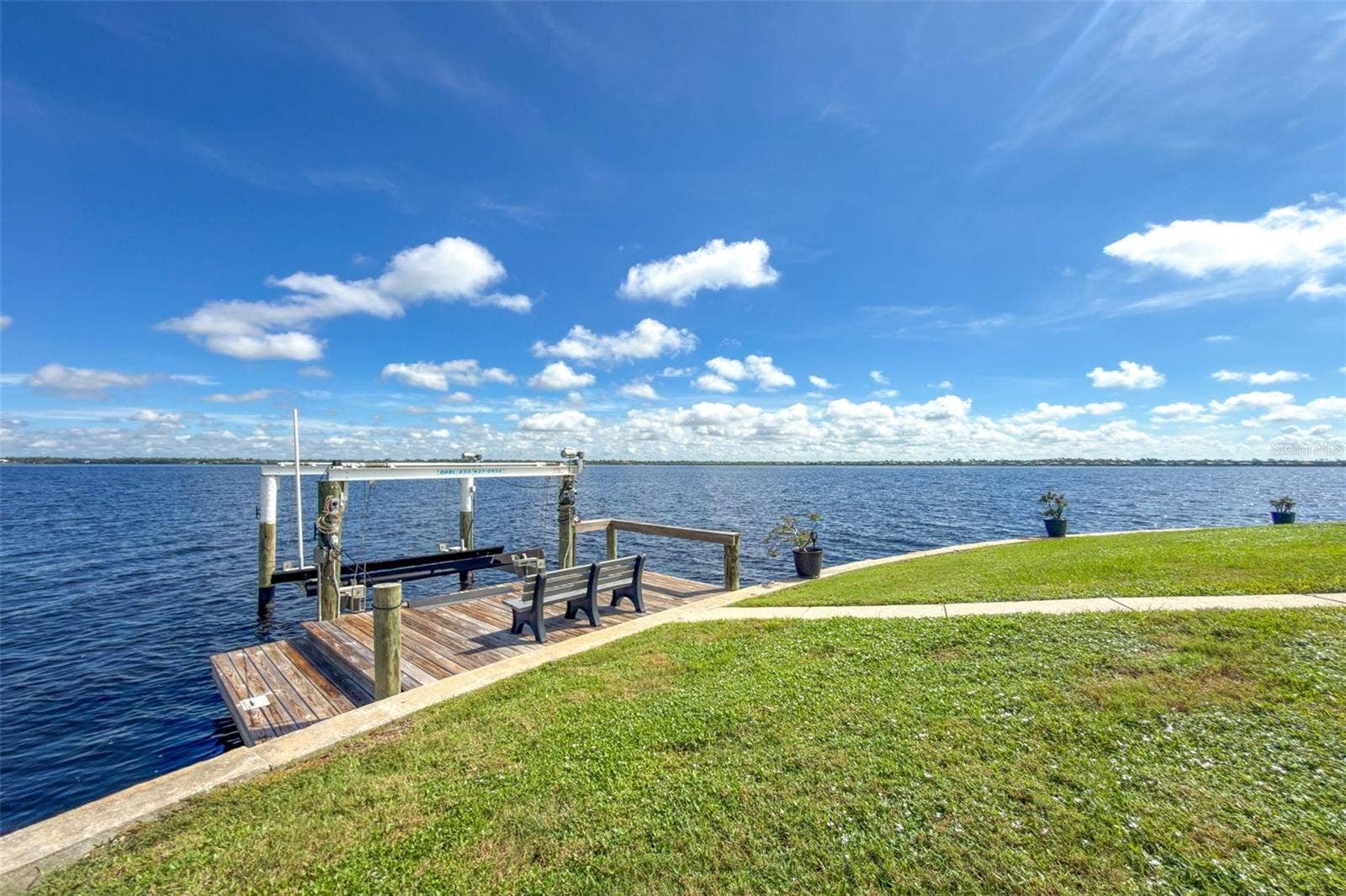 2459 DIXON TERRACE, Port Charlotte, FL 33981