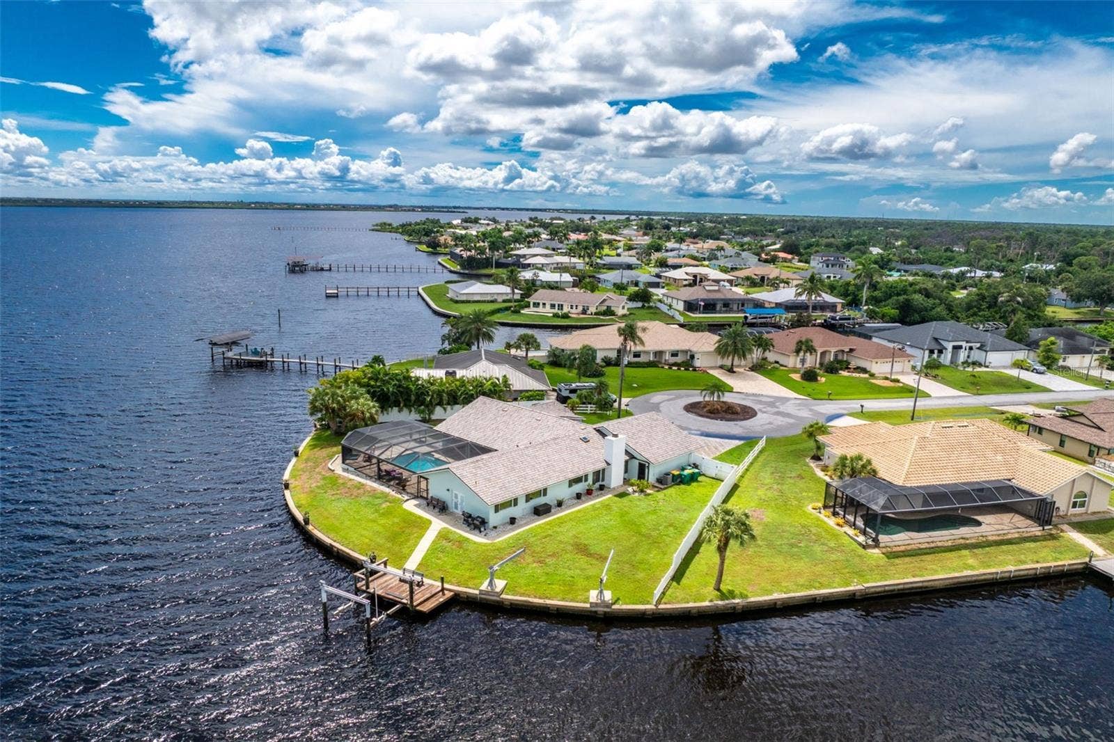 2459 DIXON TERRACE, Port Charlotte, FL 33981