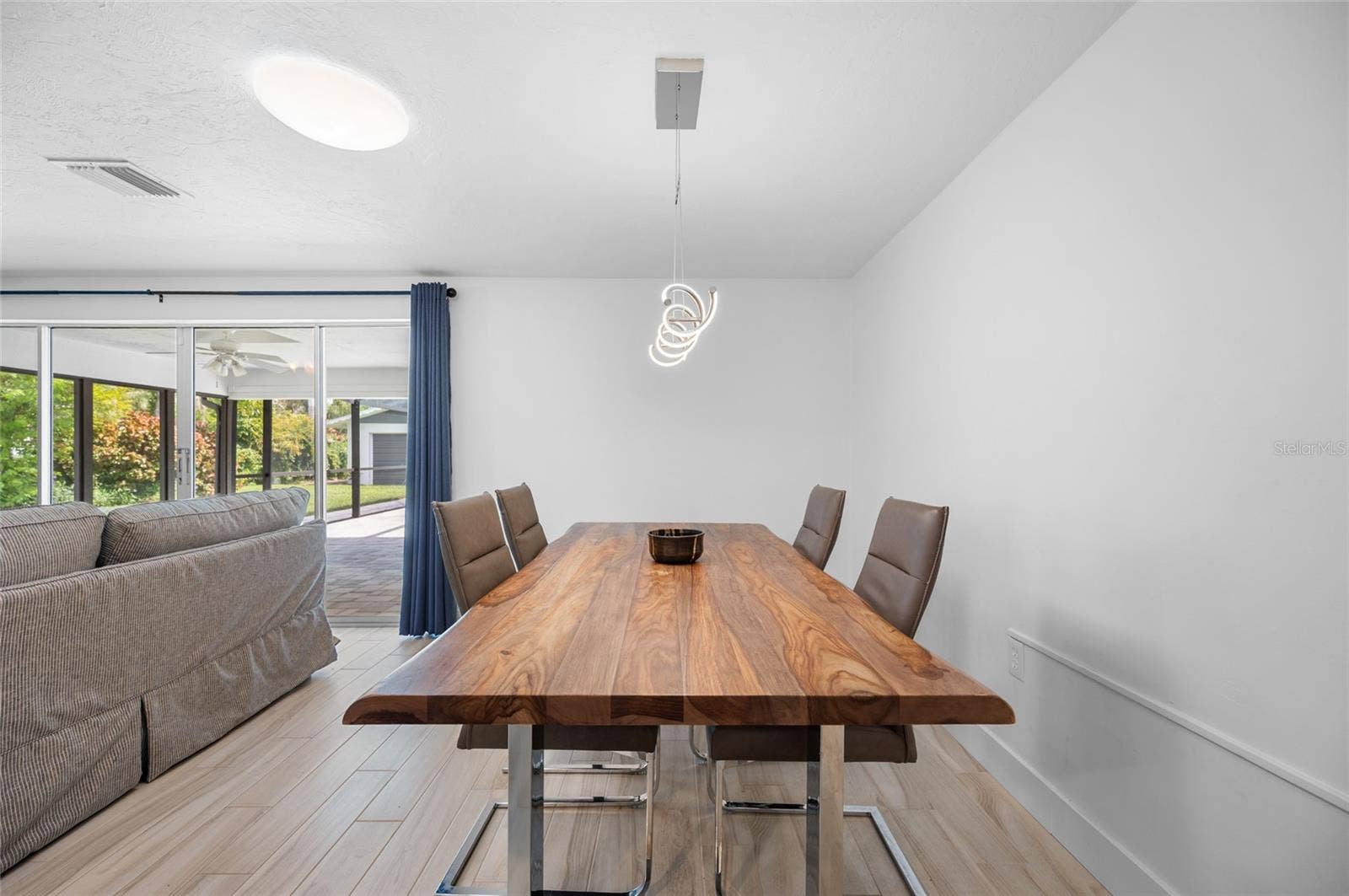 2111 HEASLEY ROAD, Englewood, FL 34223 Dining room