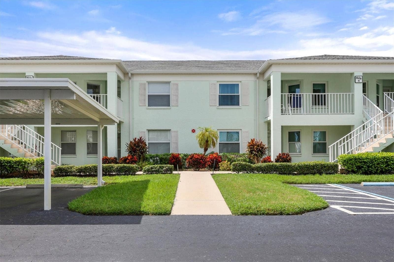 5725 GREENWOOD AVENUE, #4203, North Port, FL 34287 5725 GREENWOOD AVENUE, #4203, North Port, FL 34287