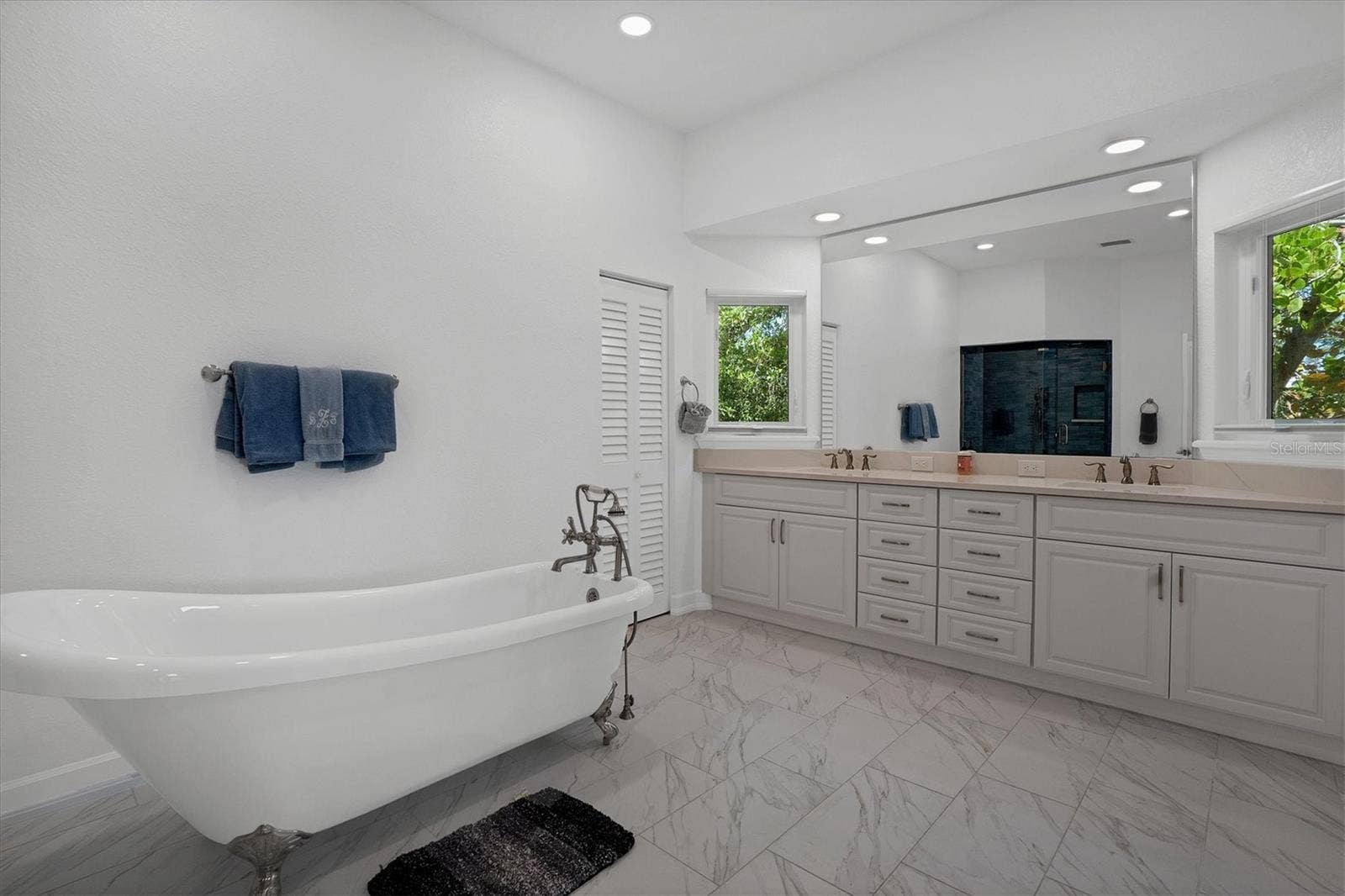 19 GROUPER HOLE DRIVE, Boca Grande, FL 33921 19 GROUPER HOLE DRIVE, Boca Grande, FL 33921