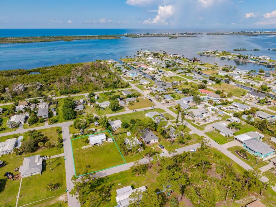 Property photo for 1954 KENTUCKY AVENUE, Englewood, FL