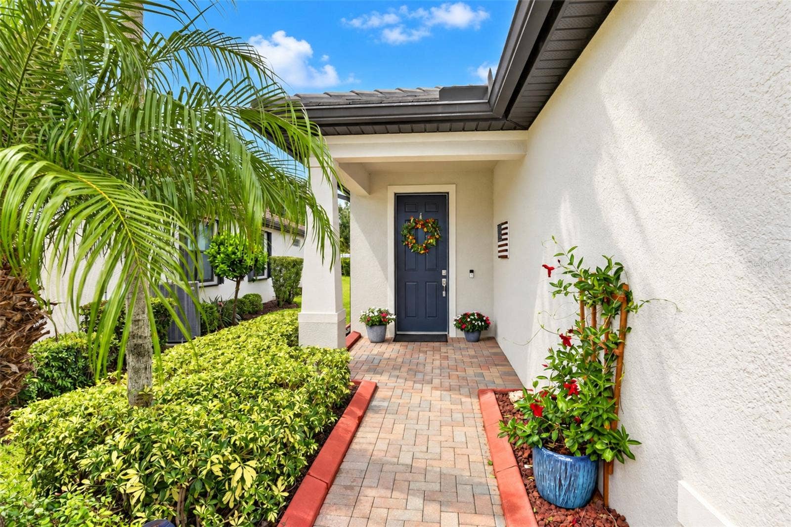 2588 DAISY DRIVE, North Port, FL 34289 2588 DAISY DRIVE, North Port, FL 34289