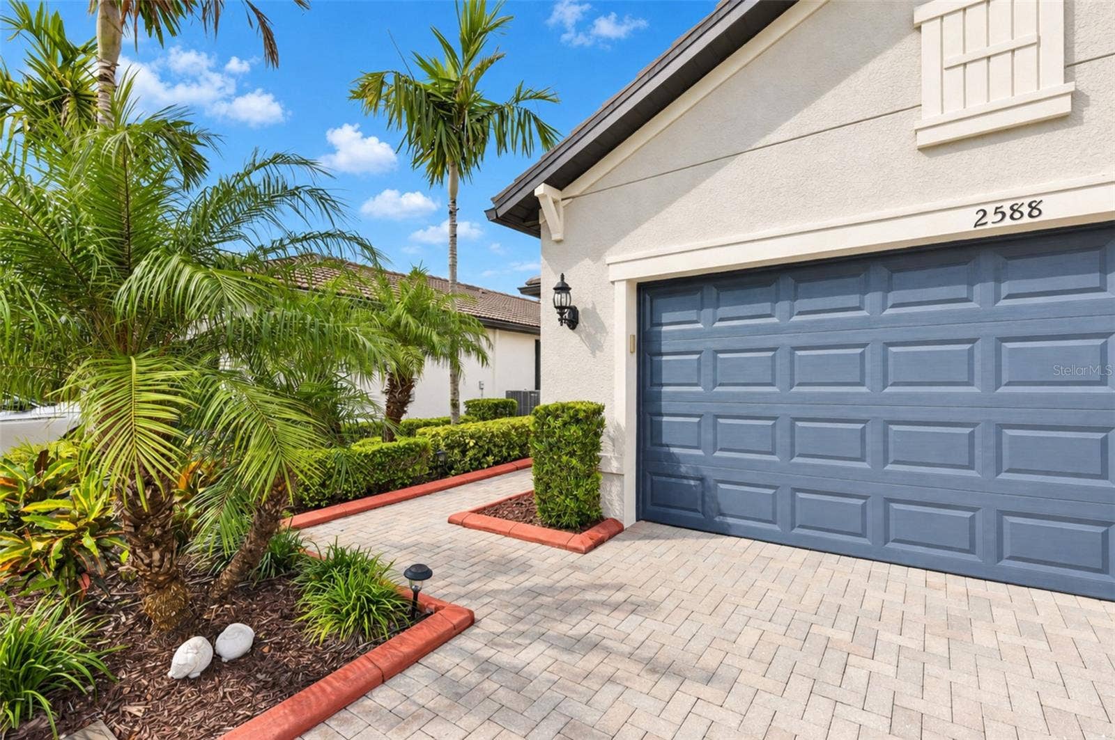 2588 DAISY DRIVE, North Port, FL 34289 2588 DAISY DRIVE, North Port, FL 34289