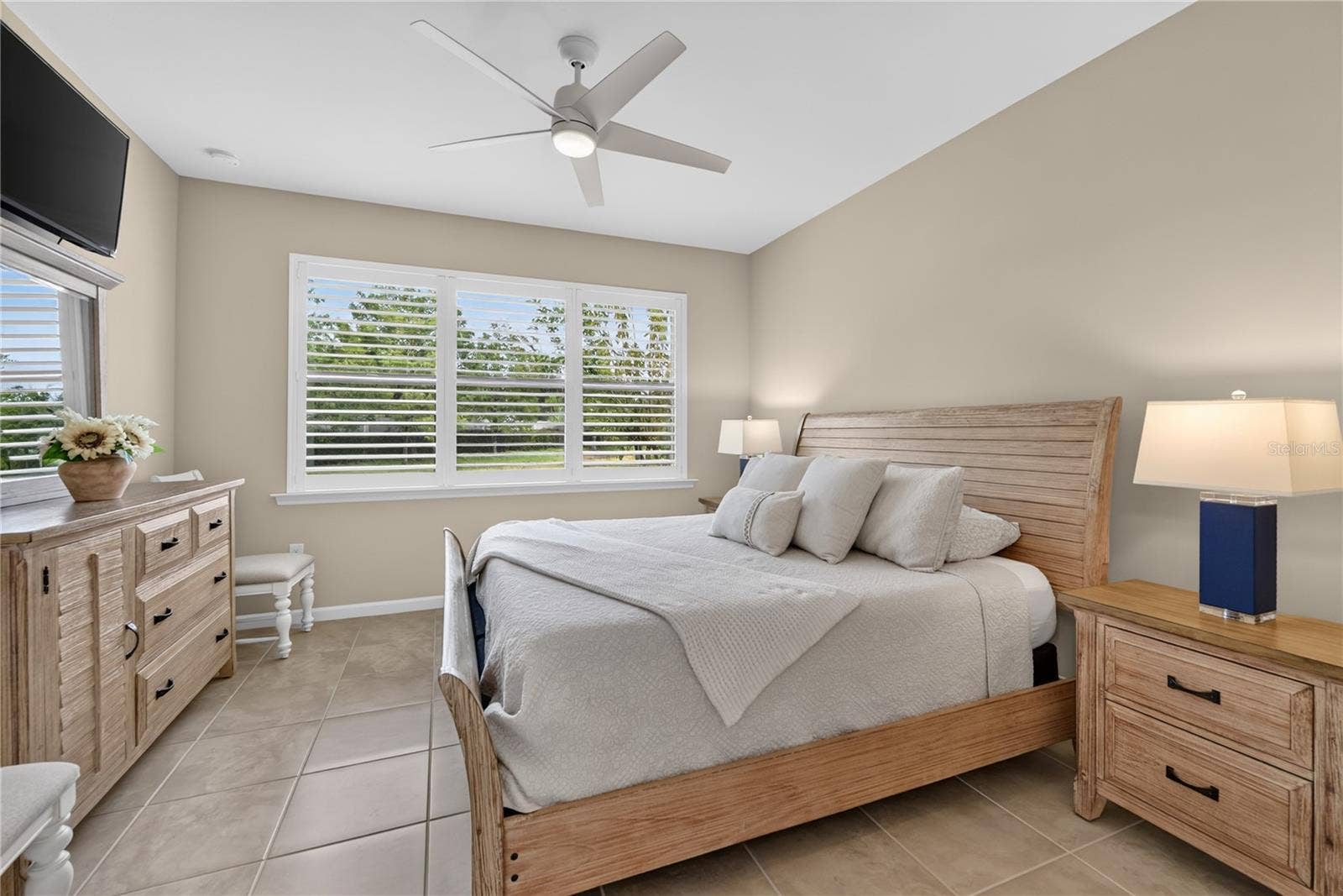 2588 DAISY DRIVE, North Port, FL 34289 2588 DAISY DRIVE, North Port, FL 34289