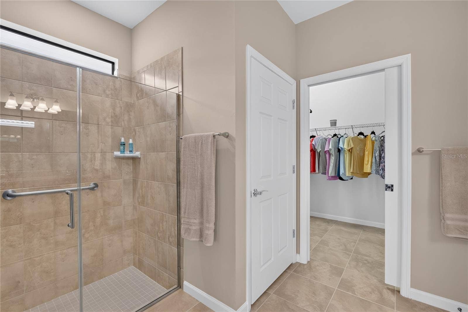 2588 DAISY DRIVE, North Port, FL 34289 2588 DAISY DRIVE, North Port, FL 34289
