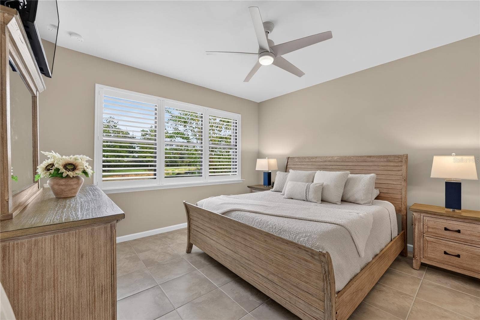 2588 DAISY DRIVE, North Port, FL 34289 2588 DAISY DRIVE, North Port, FL 34289