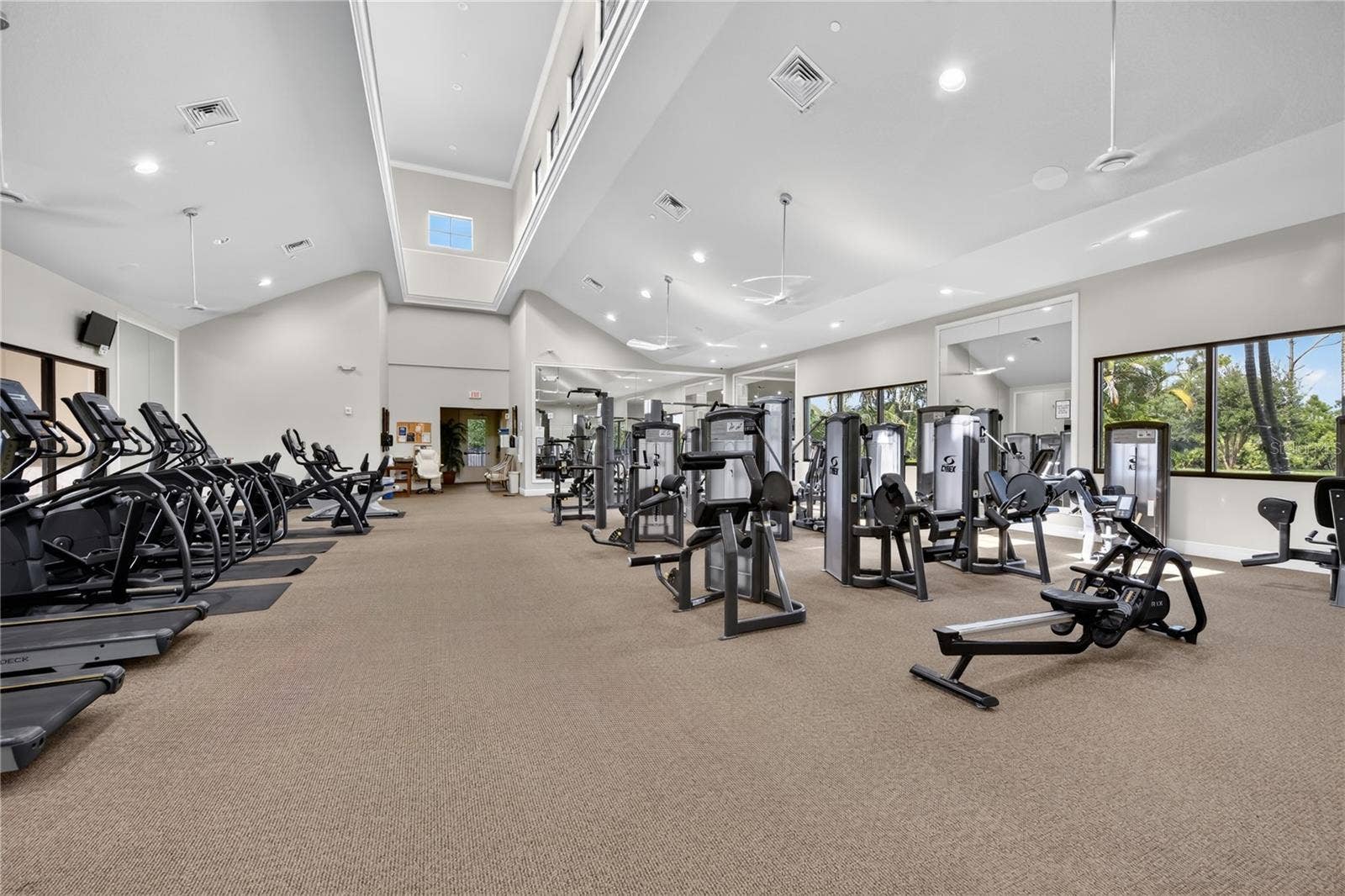 2588 DAISY DRIVE, North Port, FL 34289 2588 DAISY DRIVE, North Port, FL 34289