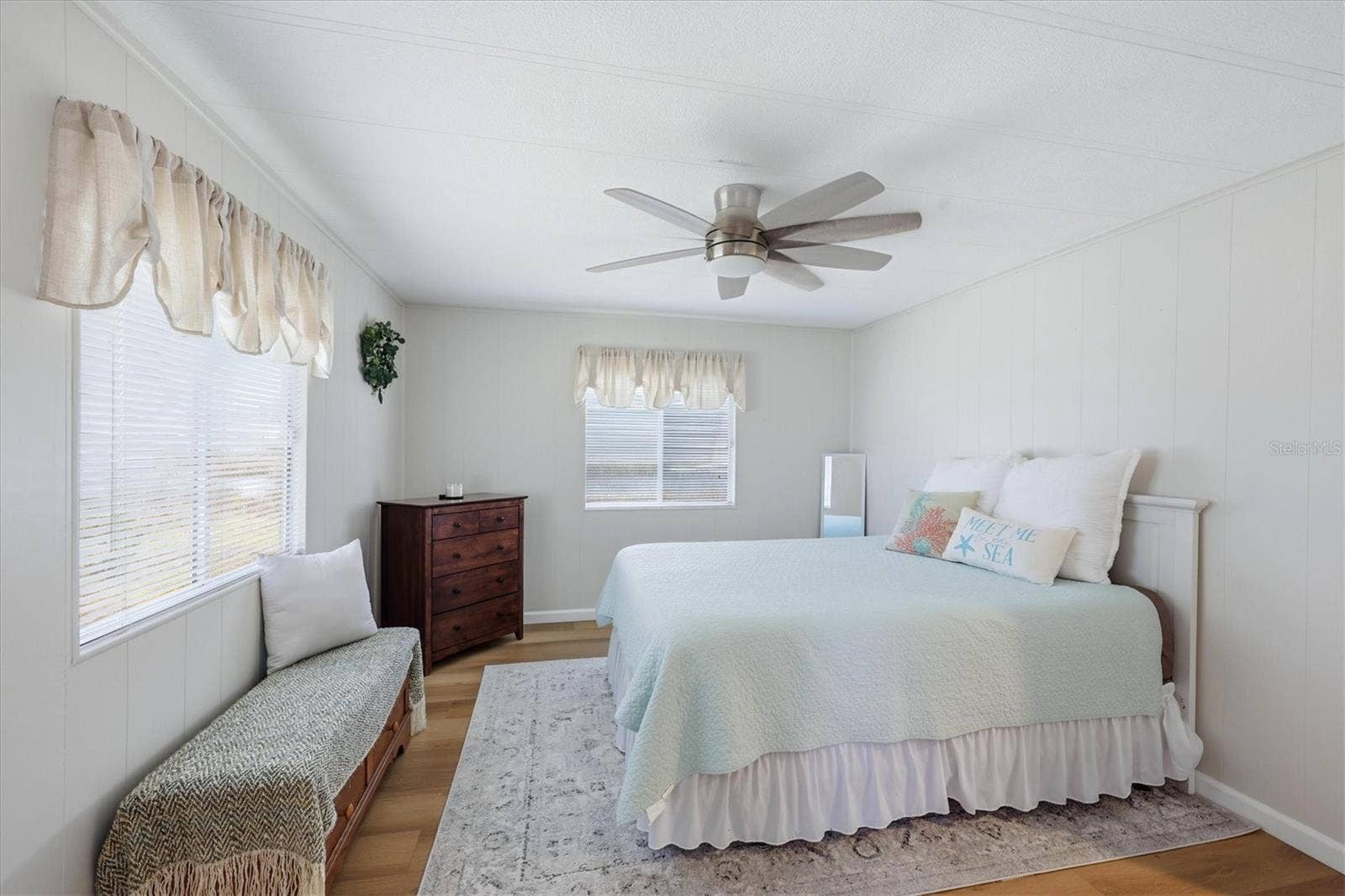240 VIA DE LUNA, Englewood, FL 34224 240 VIA DE LUNA, Englewood, FL 34224