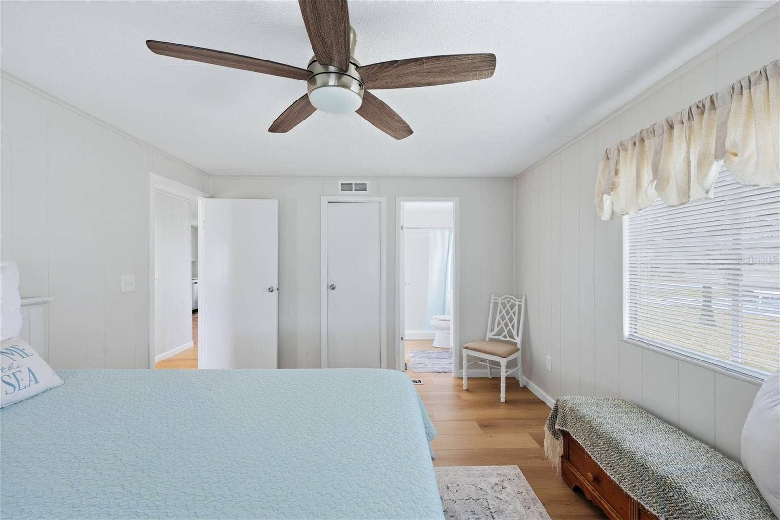 240 VIA DE LUNA, Englewood, FL 34224 Walk in closet
