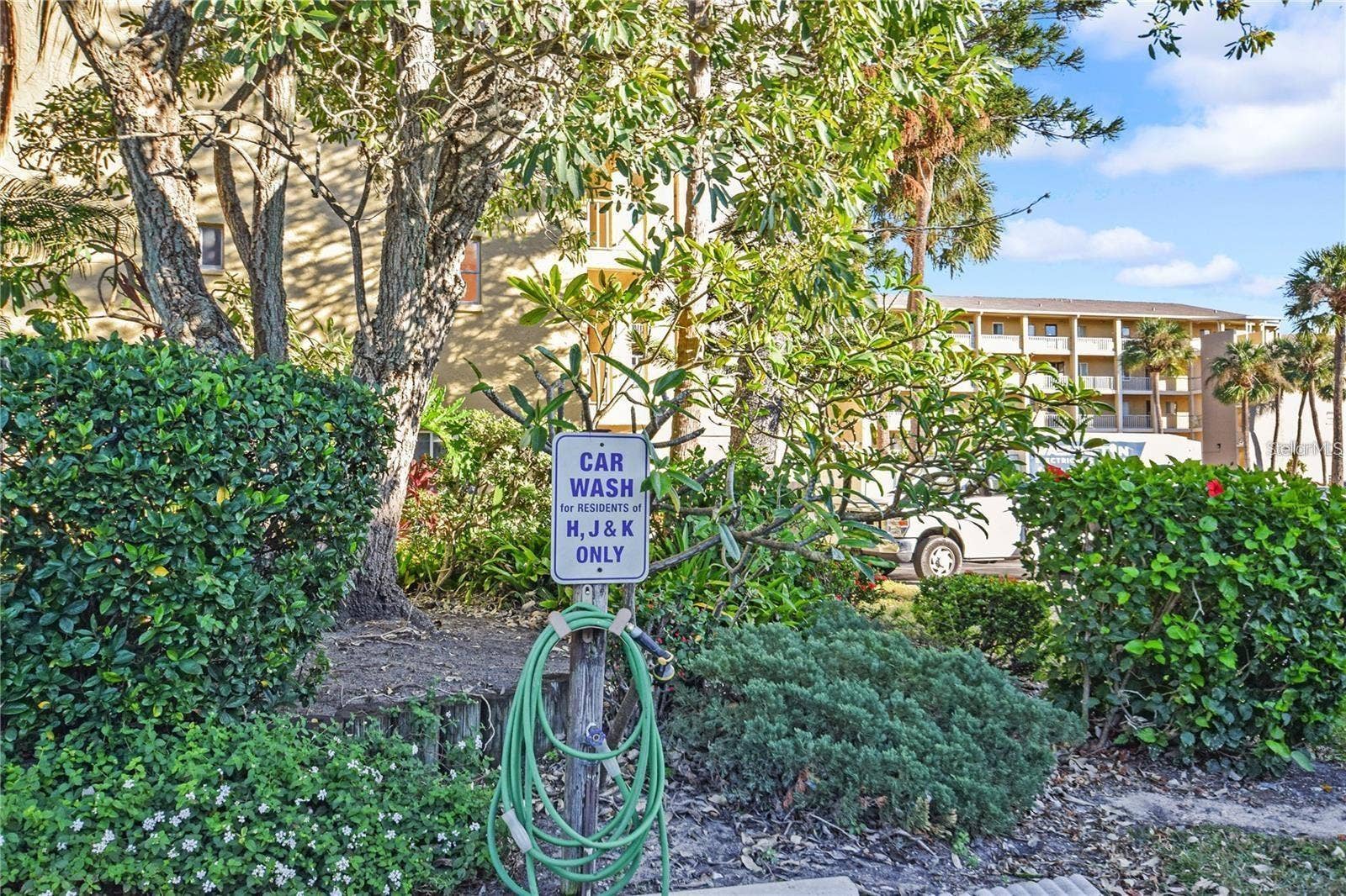 3617 LAKE BAYSHORE DRIVE, #401, Bradenton, FL 34205 3617 LAKE BAYSHORE DRIVE, #401, Bradenton, FL 34205