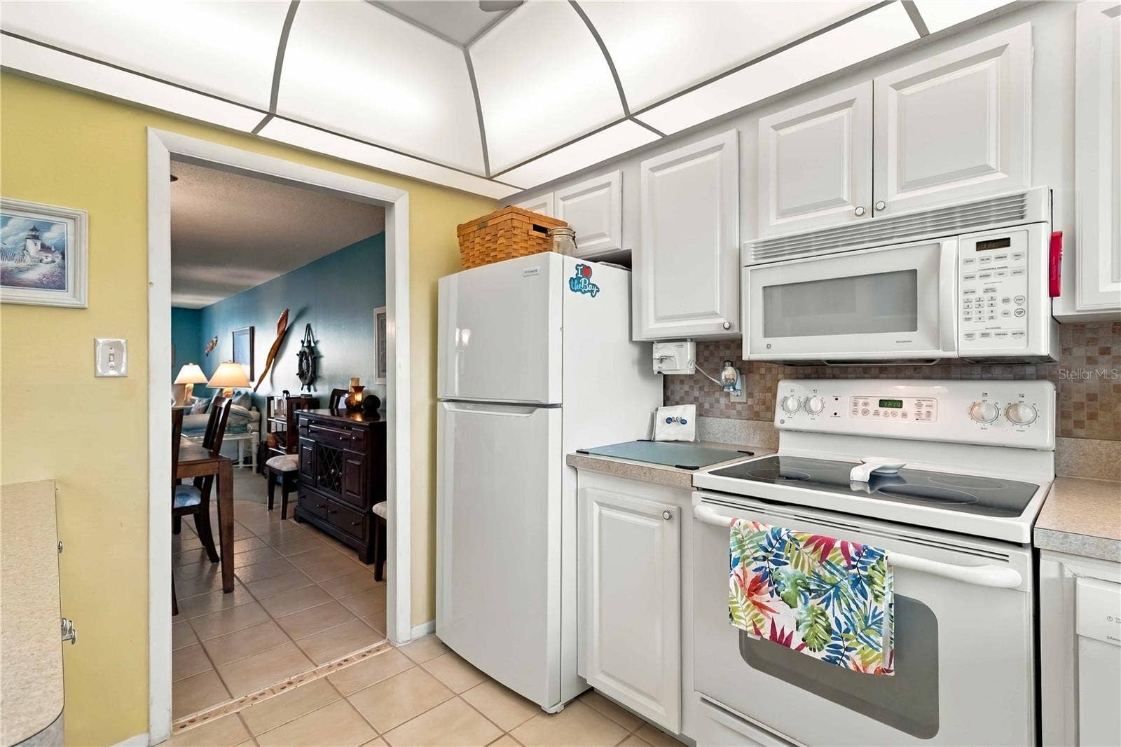 3617 LAKE BAYSHORE DRIVE, #401, Bradenton, FL 34205 3617 LAKE BAYSHORE DRIVE, #401, Bradenton, FL 34205