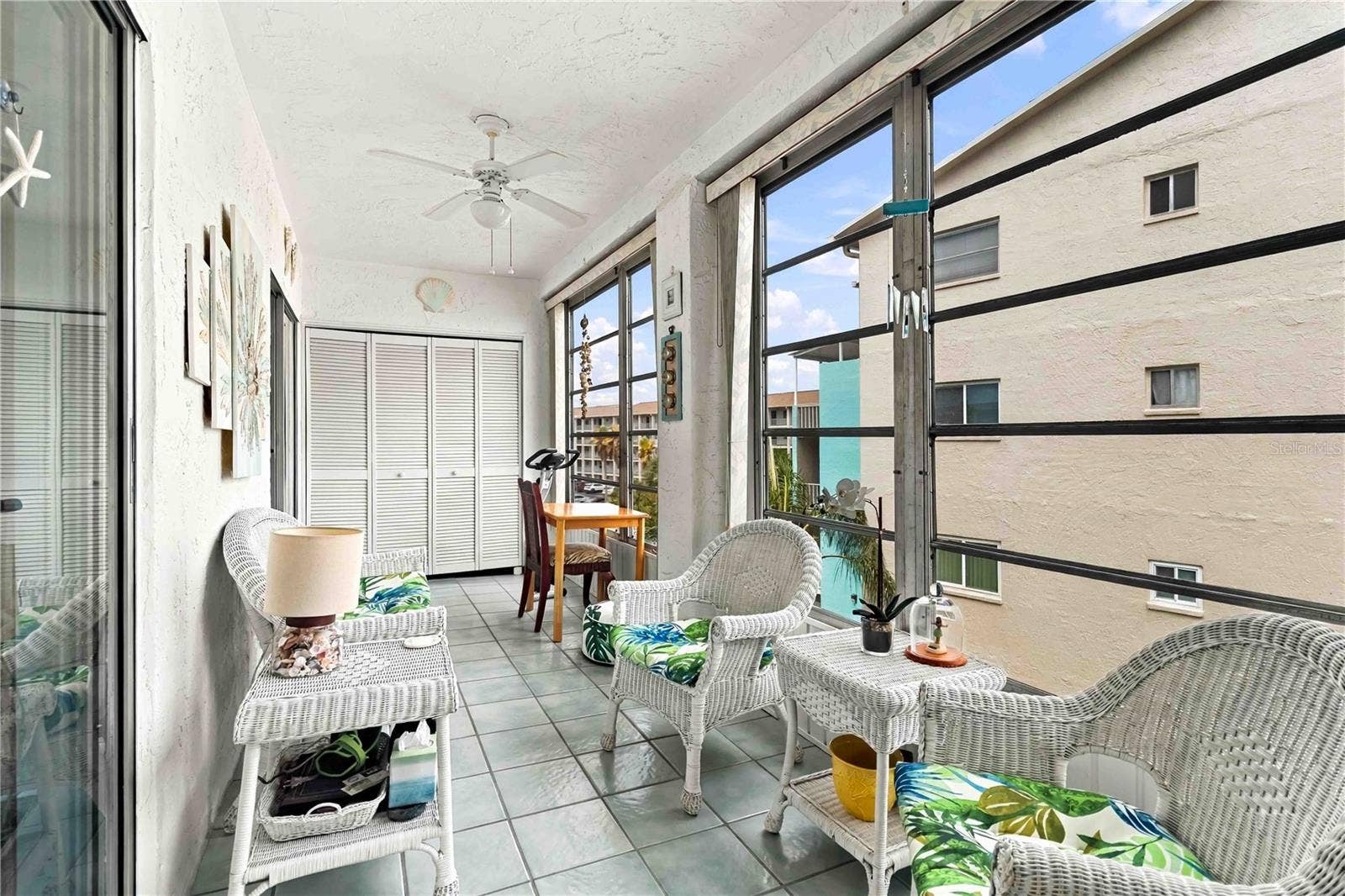 3617 LAKE BAYSHORE DRIVE, #401, Bradenton, FL 34205 3617 LAKE BAYSHORE DRIVE, #401, Bradenton, FL 34205
