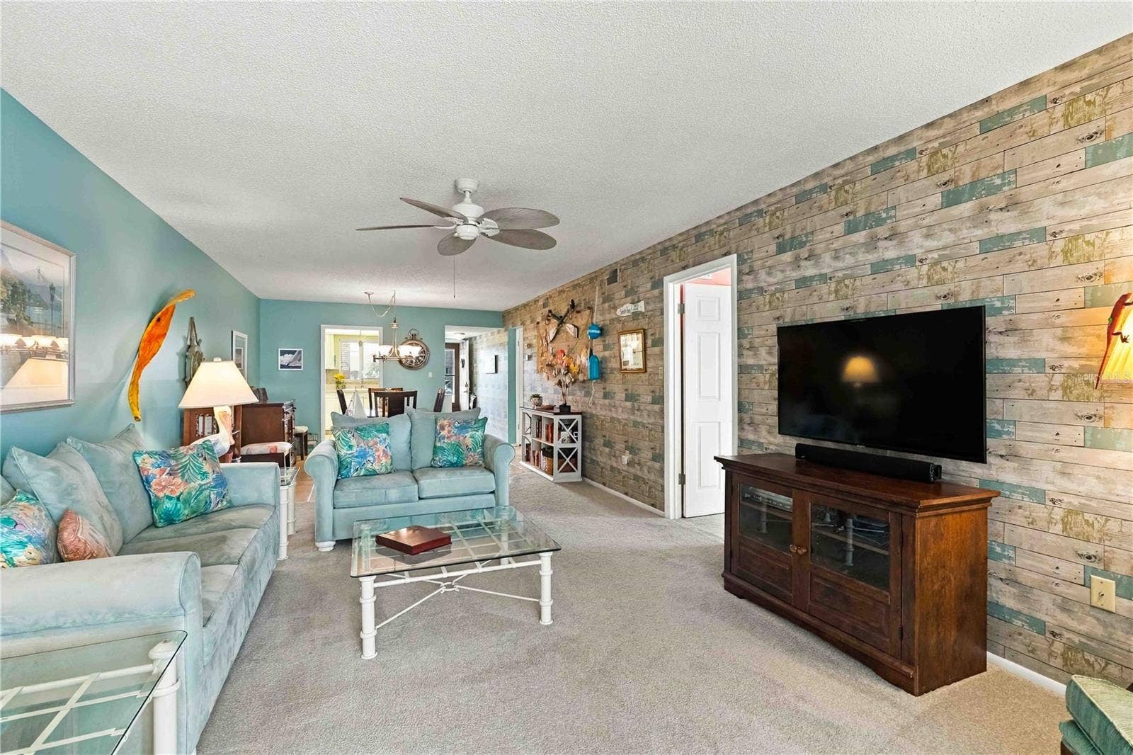 3617 LAKE BAYSHORE DRIVE, #401, Bradenton, FL 34205 3617 LAKE BAYSHORE DRIVE, #401, Bradenton, FL 34205