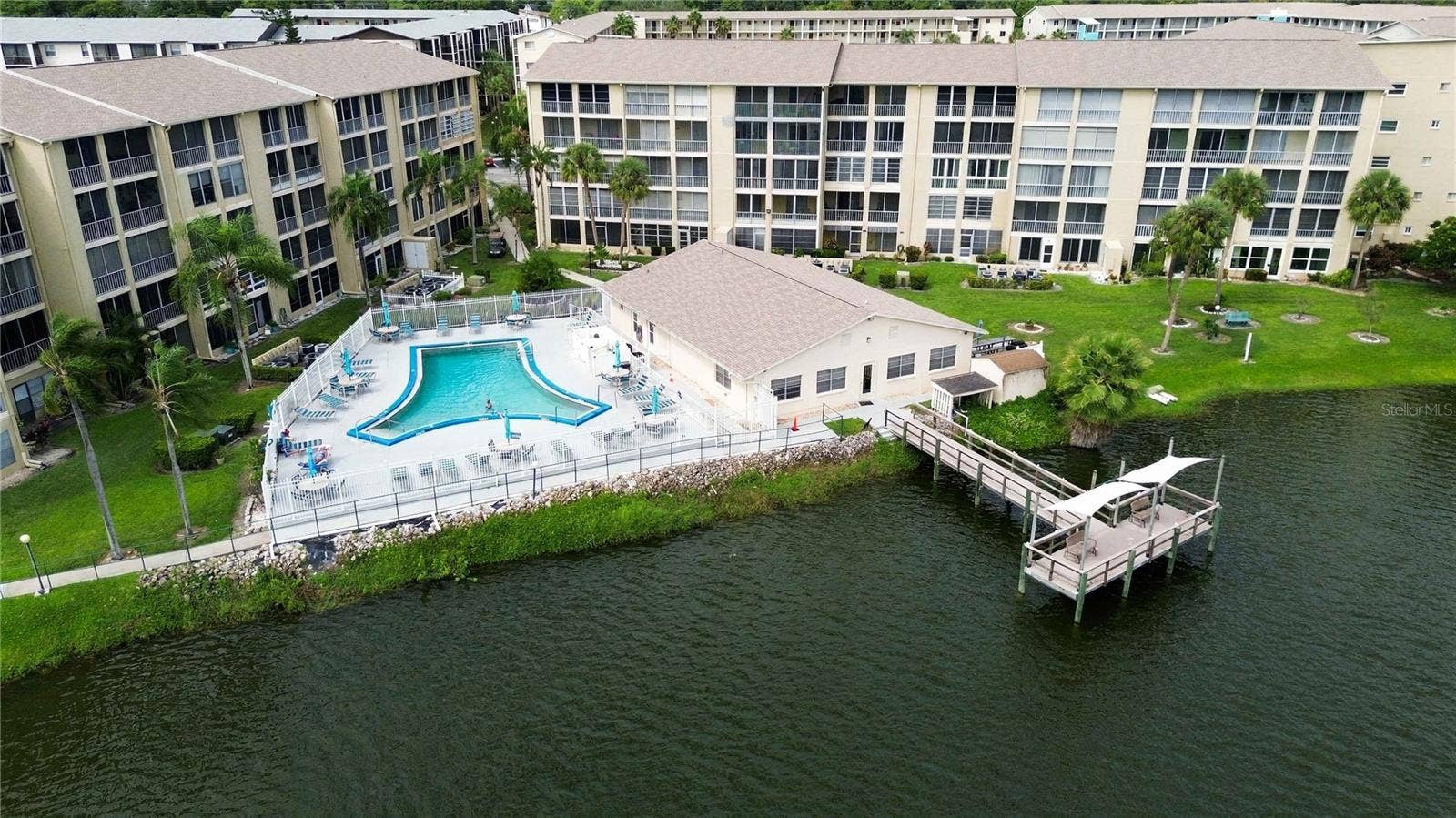 3617 LAKE BAYSHORE DRIVE, #401, Bradenton, FL 34205 3617 LAKE BAYSHORE DRIVE, #401, Bradenton, FL 34205