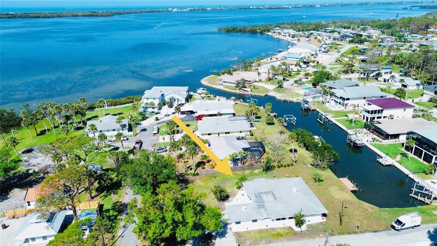 Property photo for 352 OAK STREET, Englewood, FL