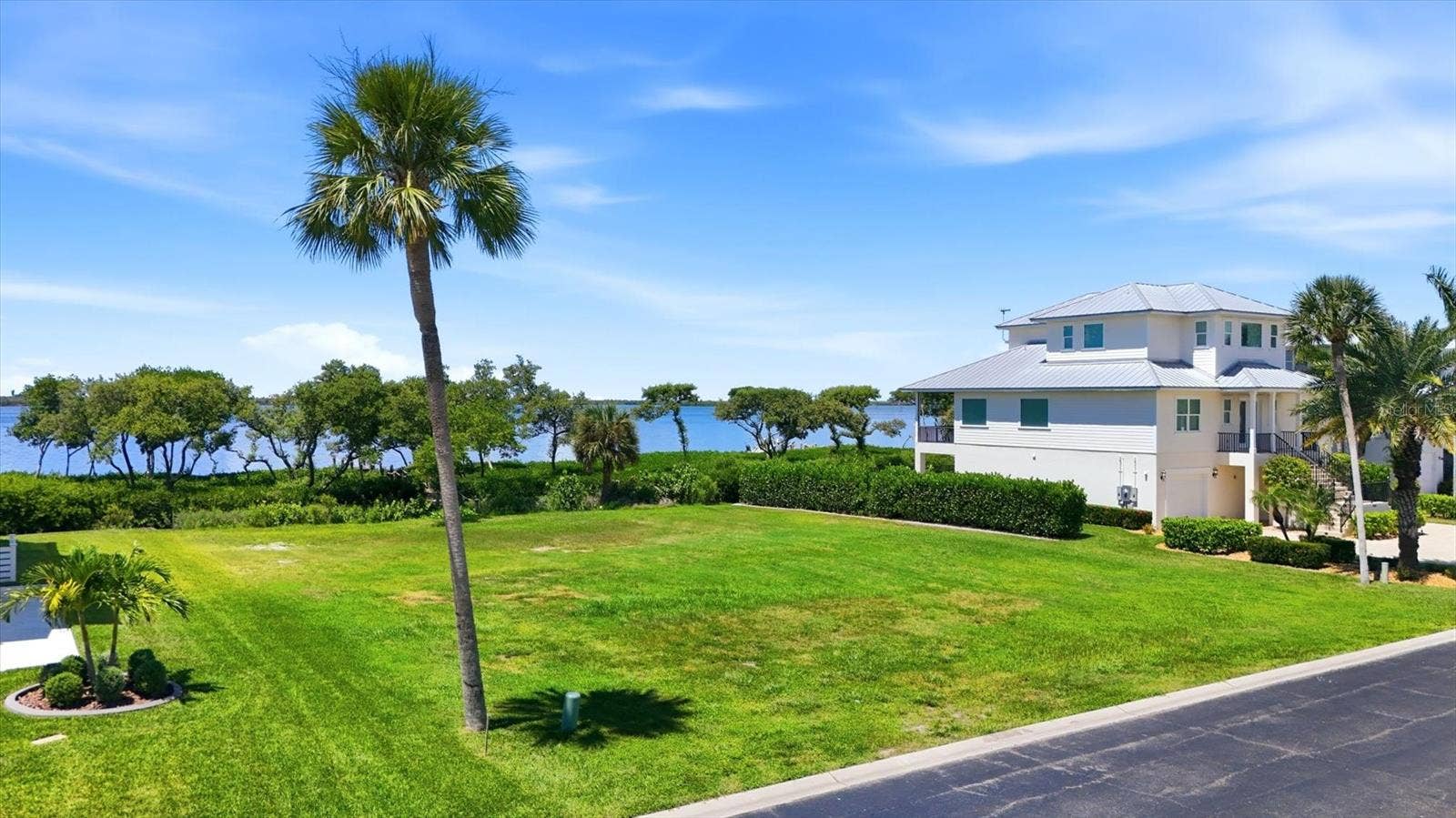 9811 EAGLE PRESERVE DRIVE, Englewood, FL 34224 9811 EAGLE PRESERVE DRIVE, Englewood, FL 34224