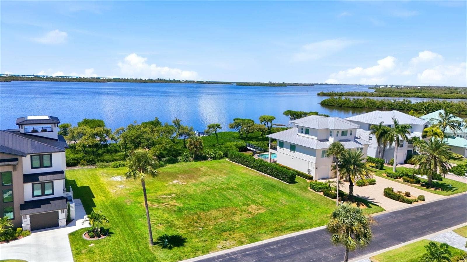 9811 EAGLE PRESERVE DRIVE, Englewood, FL 34224 9811 EAGLE PRESERVE DRIVE, Englewood, FL 34224